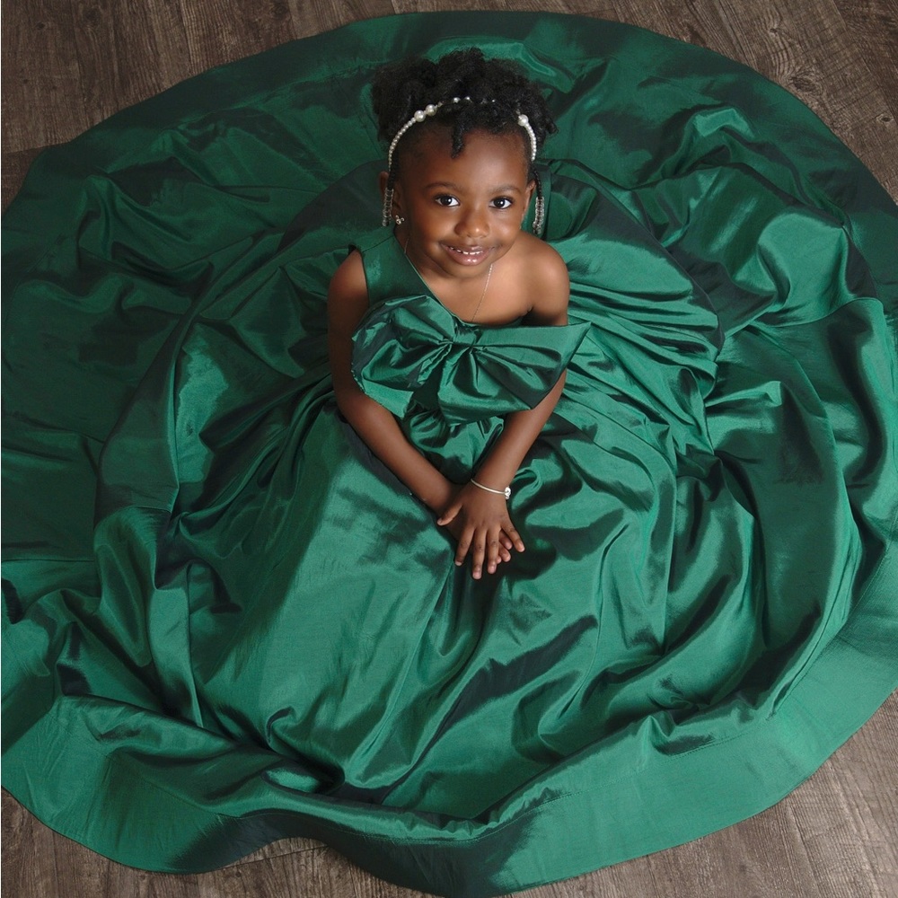 Ball Gown Sweep / Brush Train Flower Girl Dress Birthday Dress Elegant Fit